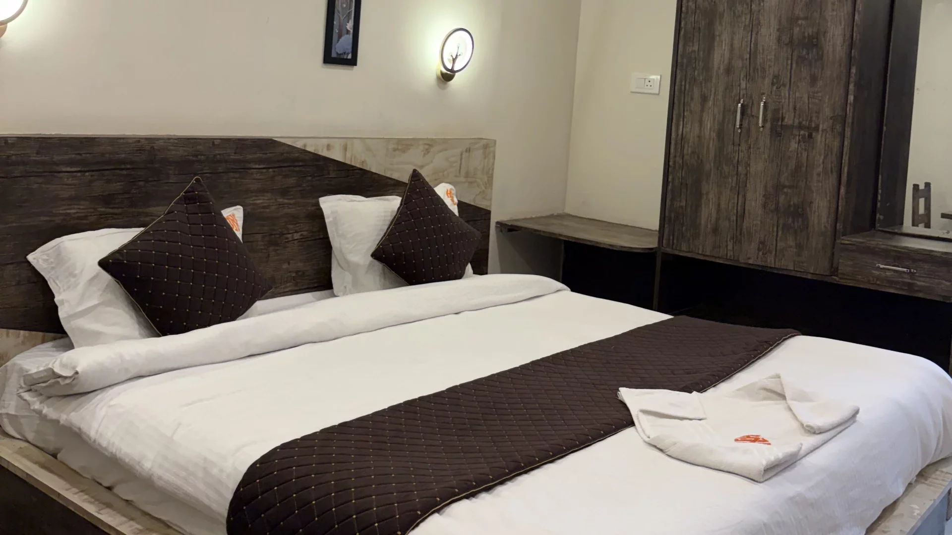 New Cauvery Hotel